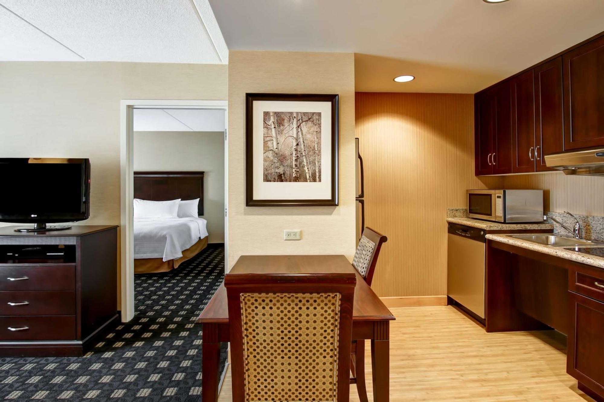 Homewood Suites By Hilton Toronto Airport Corporate Centre Exterior photo